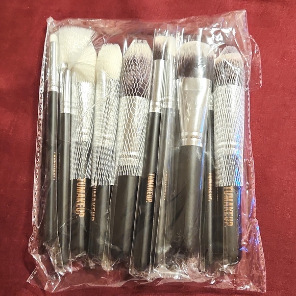 15 makeup brushes - Picture 2 of 8